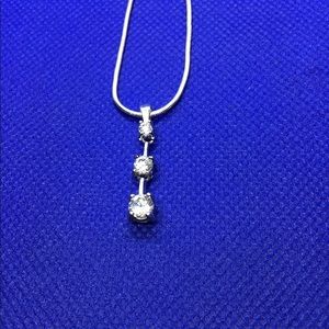 Crystal drop necklace silver